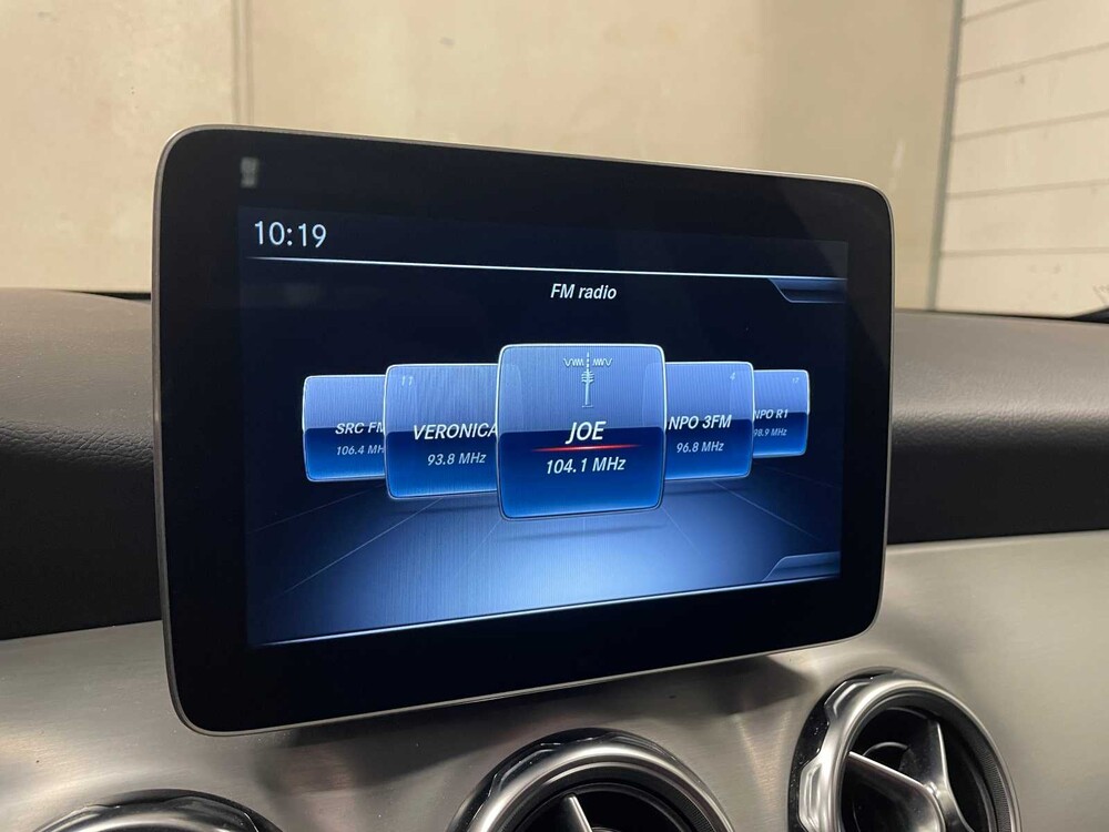 Mercedes-Benz GLA 200 AMG Night-Edition Premium Plus 157PS FACELIFT 2018 (ORIGINAL-NL), SR-743-F