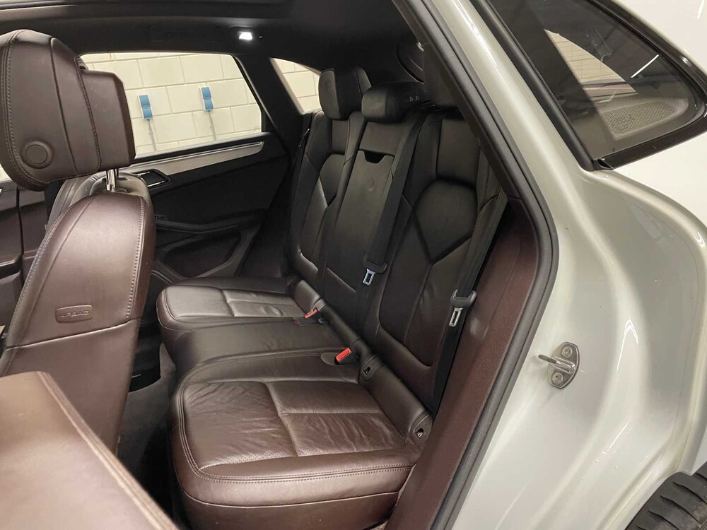 Porsche Macan 2.0 245PS FACELIFT 2019 Sport-Chrono