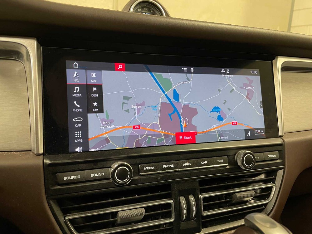 Porsche Macan 2.0 245PS FACELIFT 2019 Sport-Chrono