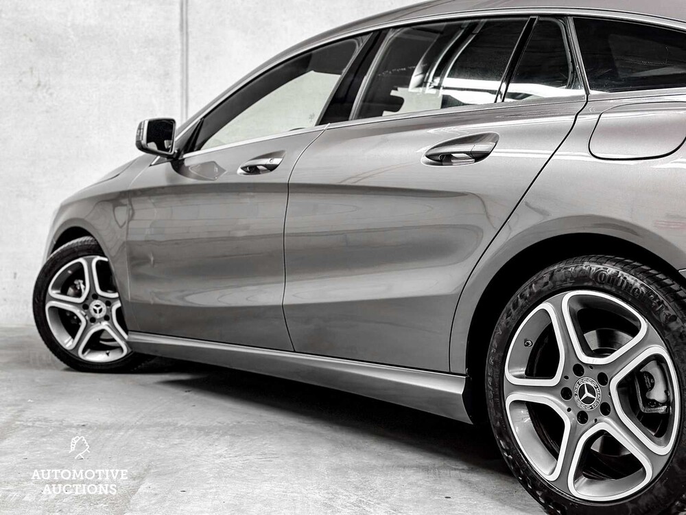 Mercedes-Benz CLA200d Business Solution 136PS 2018 CLA Klasse Shooting Brake, X-716-ZH