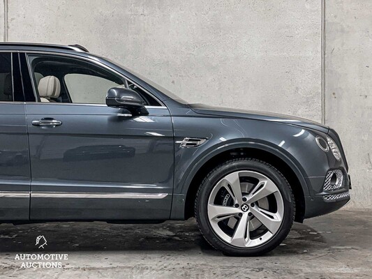 Bentley Bentayga 6.0 W12 608pk 2016, H-019-FX