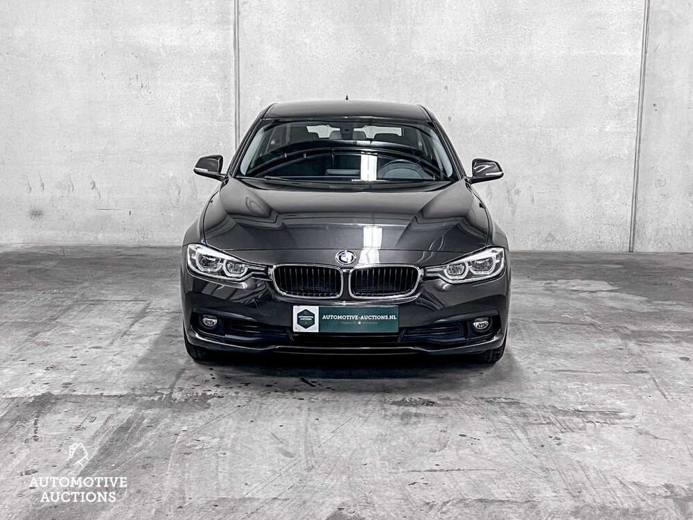 BMW 318i Touring Centennial Executive 136PS 2017 3er (ORIGINAL-NL), KZ-621-P