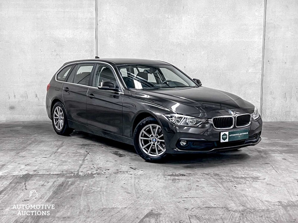 BMW 318i Touring Centennial Executive 136PS 2017 3er (ORIGINAL-NL), KZ-621-P