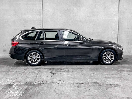 BMW 318i Touring Centennial Executive 136pk 2017 3-serie (ORIGINEEL-NL), KZ-621-P