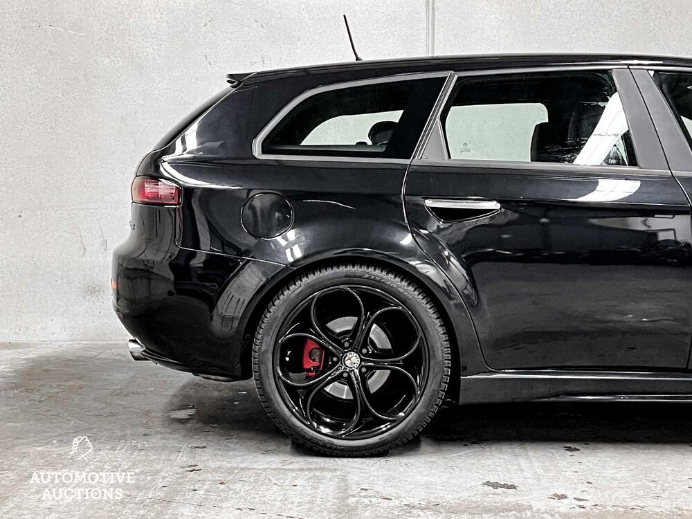 Alfa Romeo 159 Sportwagon 3.2 V6 JTS Q4 Q-Tronic TI 260PS 2008 (ORIGINAL-UK), 84-GTT-5 Youngtimer