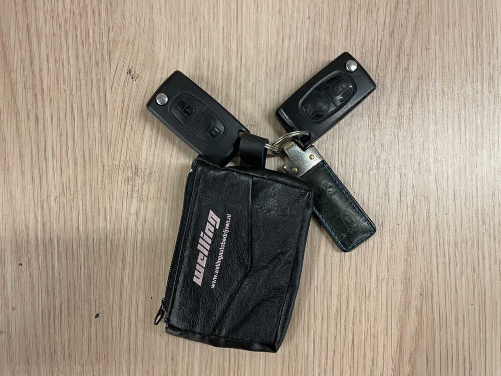 Peugeot 3008 1.6 THP GT 156PS 2011 ORIG-NL, 33-NXP-3