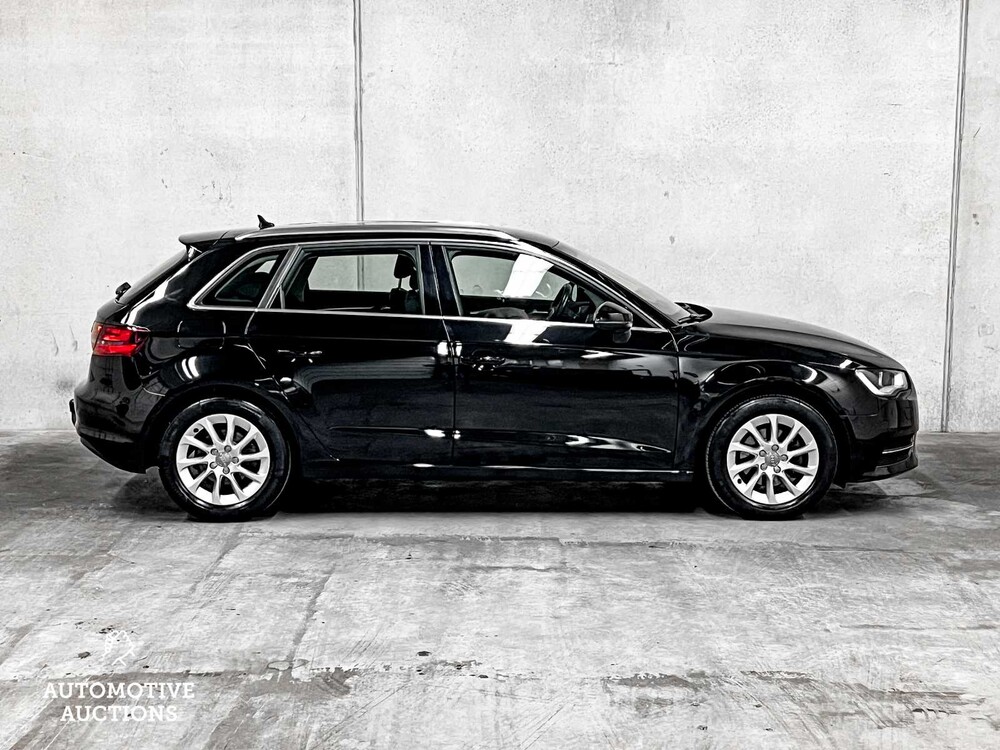 Audi A3 Sportback 1.4 TFSI S-Tronic CoD Attraction Pro Line 150PS 2015 ORIG-GB, 2-ZRG-24