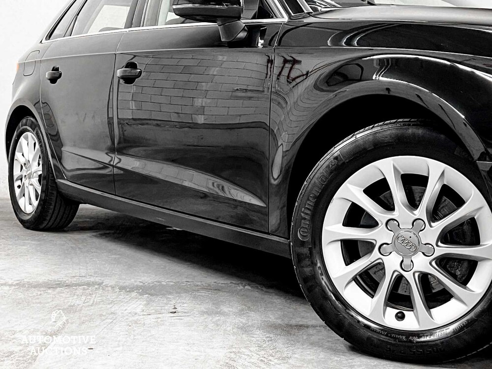 Audi A3 Sportback 1.4 TFSI S-Tronic CoD Attraction Pro Line 150PS 2015 ORIG-GB, 2-ZRG-24