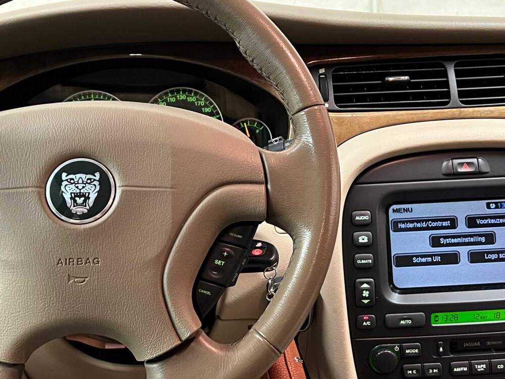 Jaguar X-type 2.5 V6 Executive 196PS 2001, X-144-DS Youngtimer