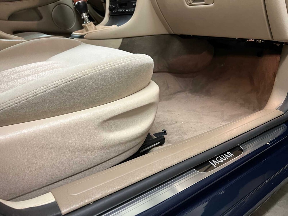 Jaguar X-type 2.5 V6 Executive 196PS 2001, X-144-DS Youngtimer