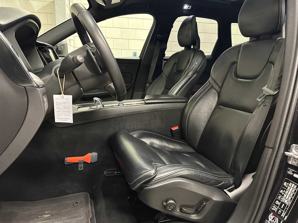Volvo XC60 2.0 T8 Twin Engine AWD Beschriftung 320PS 2018 ORIG-NL, RT-437-X