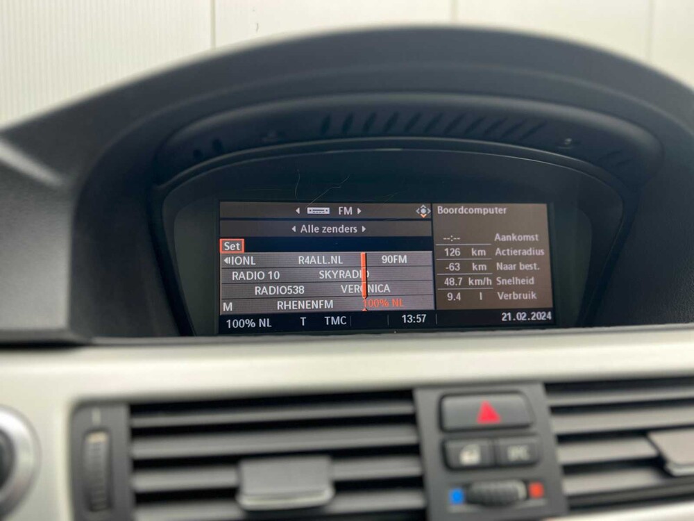 BMW 330xi Touring Executive 272PS 2007 ORIG-NL 3er, 82-ZB-BD