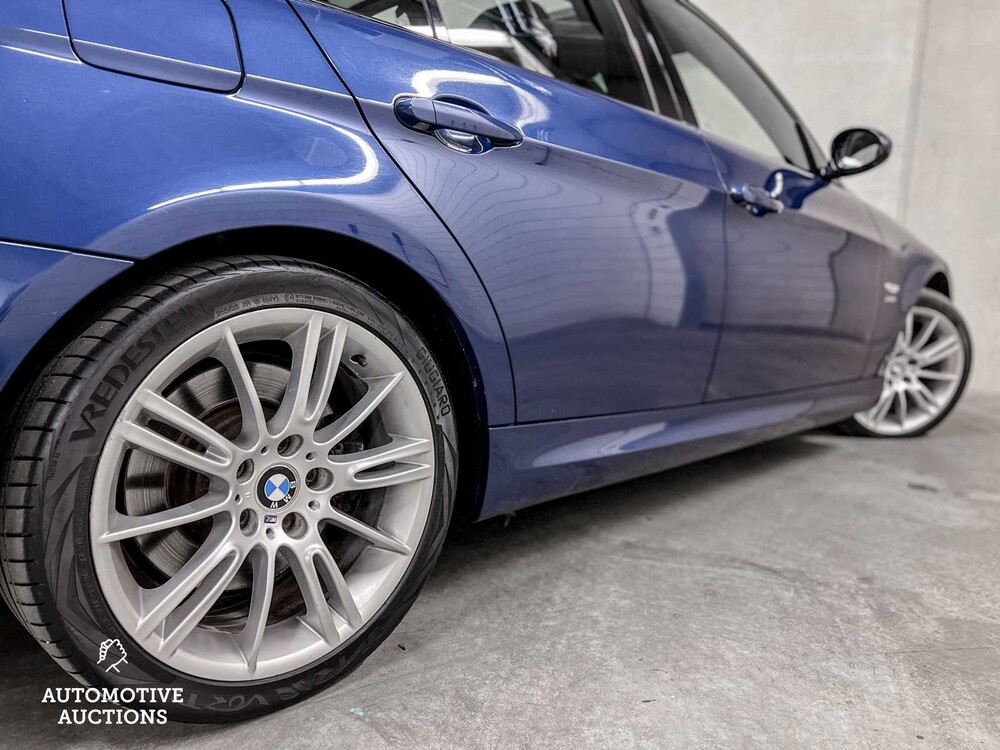 BMW 330xi Touring Executive 272PS 2007 ORIG-NL 3er, 82-ZB-BD