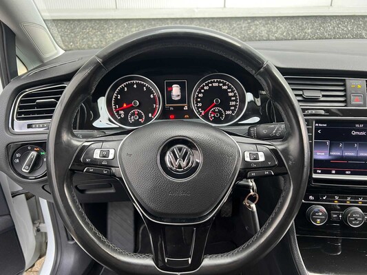 Volkswagen Golf 1.4 TSI Highline 122hp 2013, X-824-BJ