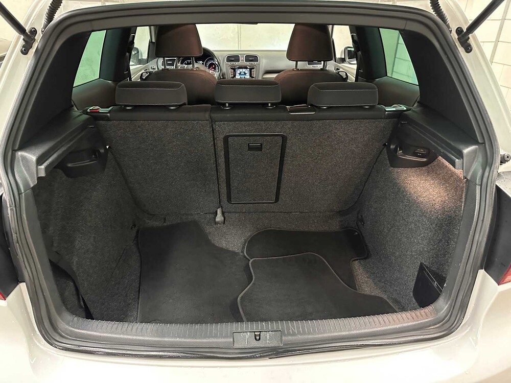 Volkswagen Golf R-Line 1.4 TSI Highline 160PS 2010, RK-069-N