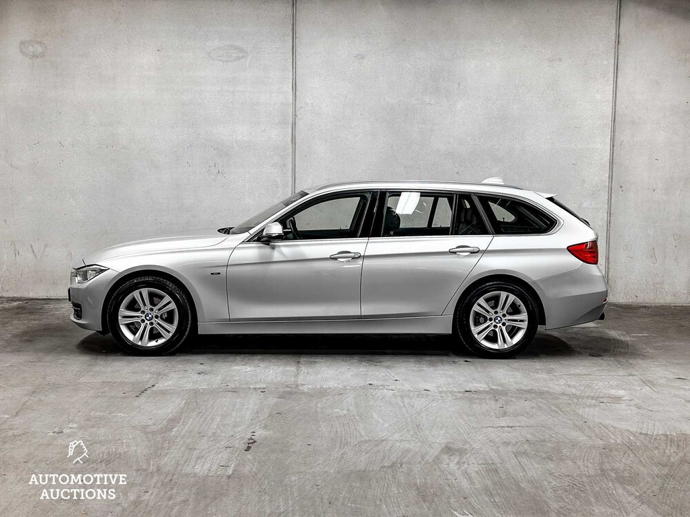 BMW 318d Touring Executive Sport 143PS 2015 3er -Automatik-, 7-ZJX-63