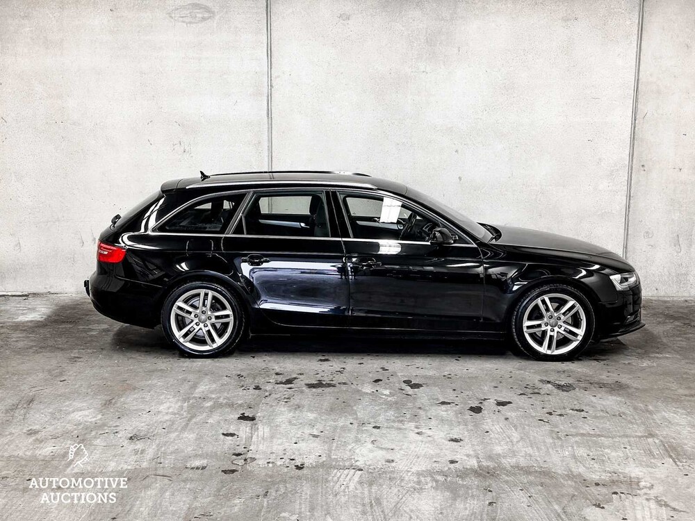 Audi A4 Avant 2.0 TDI Ultra Advance 136PS 2015 -orig. NL-, HL-711-X