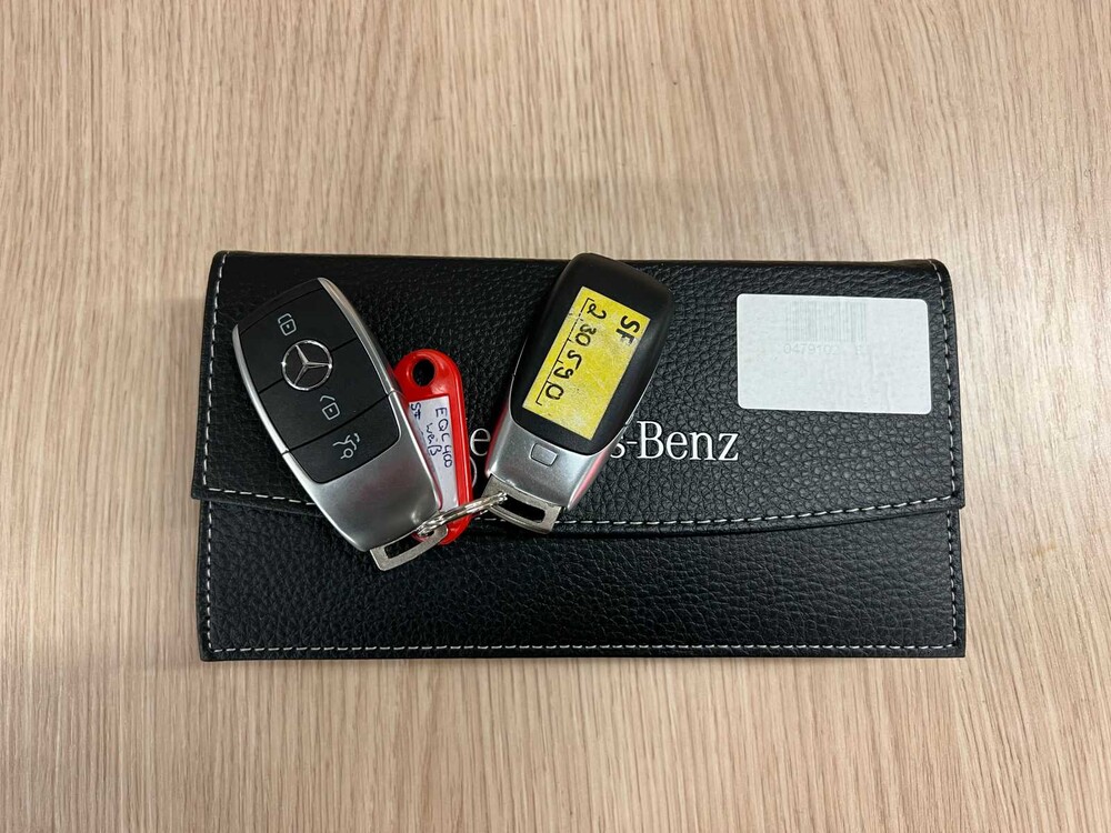 Mercedes-Benz EQC400 AMG 4Matic Premium 80 kWh 408PS 2020 EQC-Klasse, T-431-DS