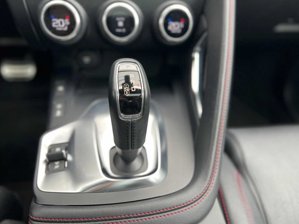 Jaguar E-PACE R-Dynamic 2.0 P250 AWD First Edition 249PS 2018 ORIG-NL, RL-618-T