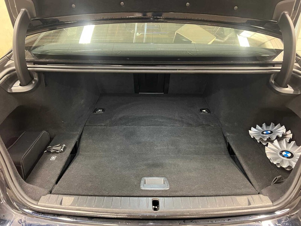 BMW 745e M-Sport Teile Plug-In Hybrid G11 ORG-NL 394PS 2019 -Orig. NL- 7er-Serie, ZR-171-V