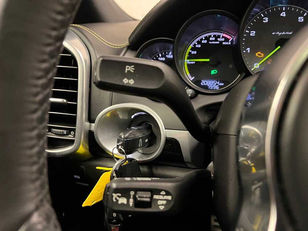 Porsche Cayenne S E-Hybrid 3.0 V6 416pk 2015, HL-769-N