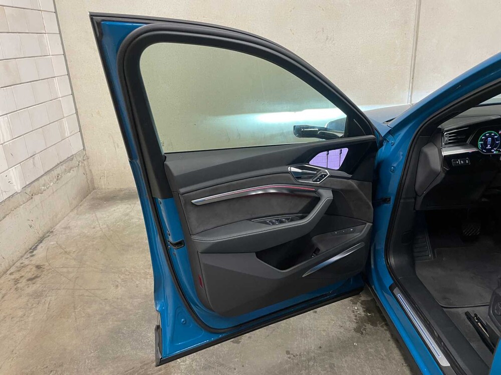 Audi E-Tron 55 Quattro Advanced Pro Line Plus 95 kWh 360hp 2018, K-833-RB