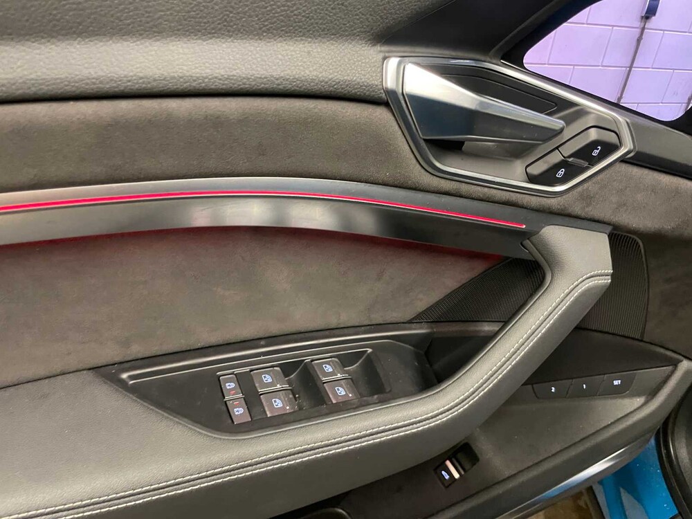 Audi E-Tron 55 Quattro Advanced Pro Line Plus 95 kWh 360hp 2018, K-833-RB