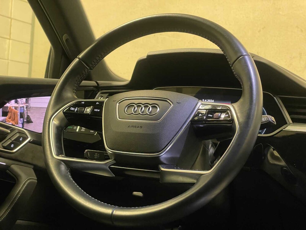 Audi E-Tron 55 Quattro Advanced Pro Line Plus 95 kWh 360hp 2018, K-833-RB