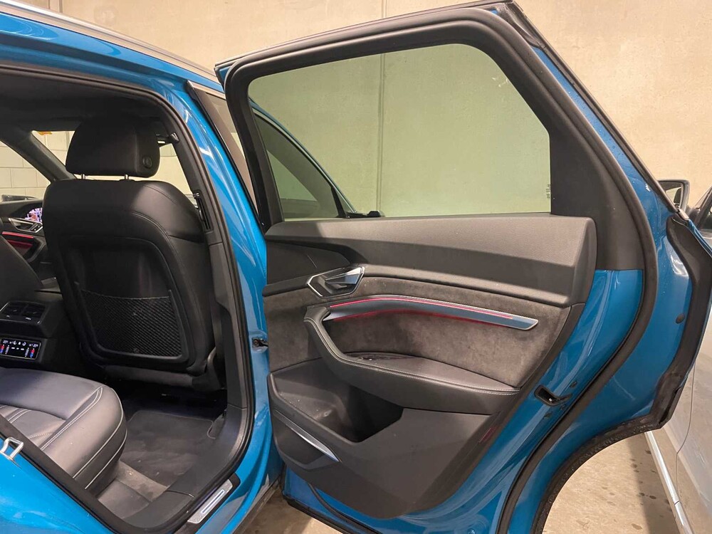 Audi E-Tron 55 Quattro Advanced Pro Line Plus 95 kWh 360hp 2018, K-833-RB