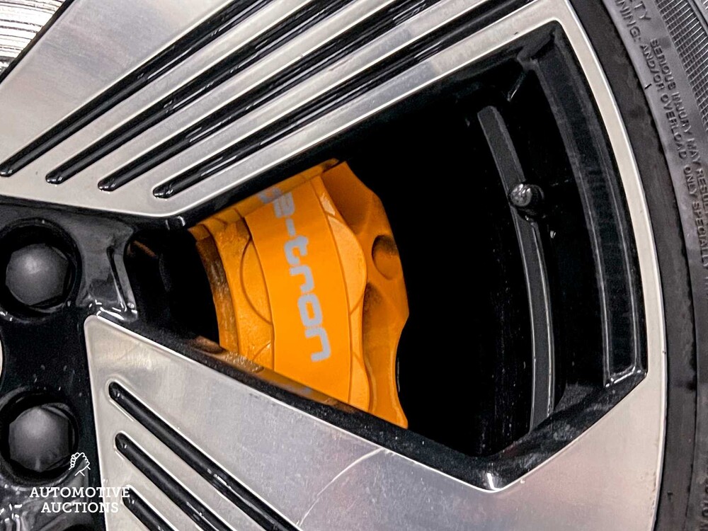 Audi E-Tron 55 Quattro Advanced Pro Line Plus 95 kWh 360hp 2018, K-833-RB