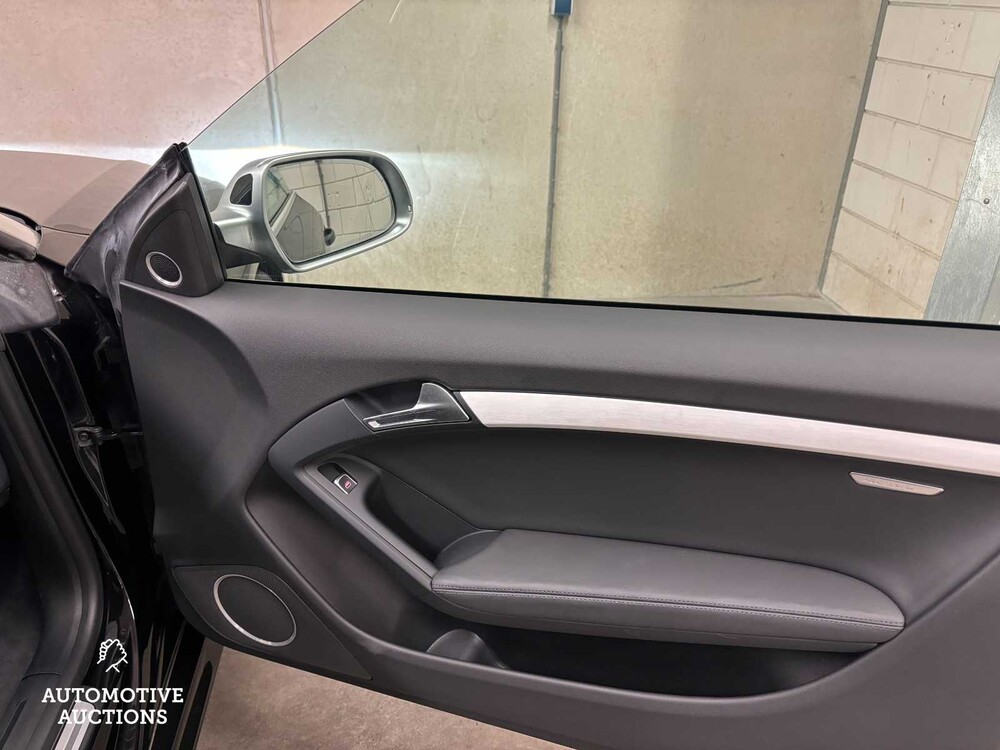 Audi RS5 Cabriolet 4.2 FSI V8 Quattro 450 2013, R-932-VD