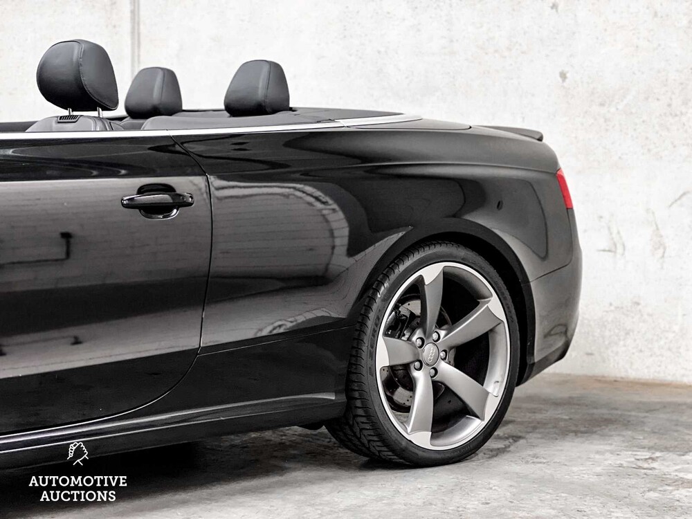 Audi RS5 Cabriolet 4.2 FSI V8 Quattro 450 2013, R-932-VD
