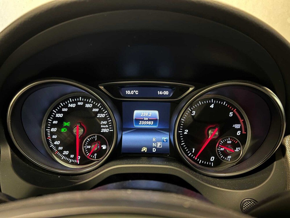 Mercedes-Benz CLA200d Business Solution 136hp 2018 CLA Class Shooting Brake, X-716-ZH