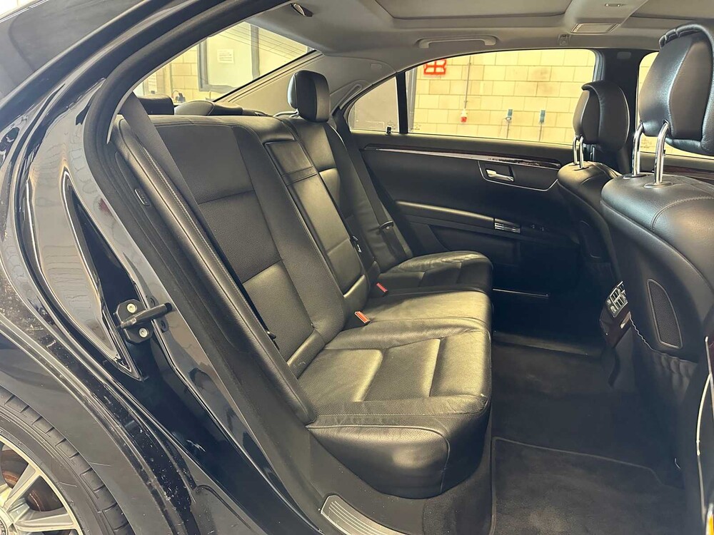 Mercedes-Benz S500 Long 4Matic 387hp 2011 S-class, T-593-ZJ