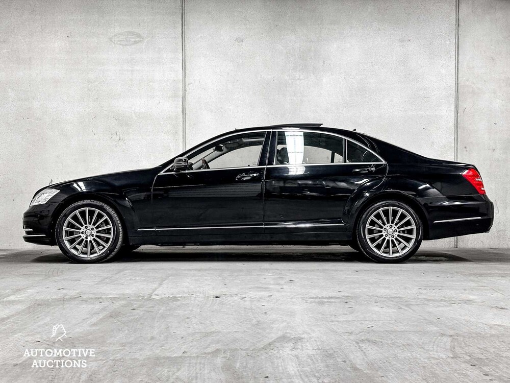 Mercedes-Benz S500 Long 4Matic 387hp 2011 S-class, T-593-ZJ