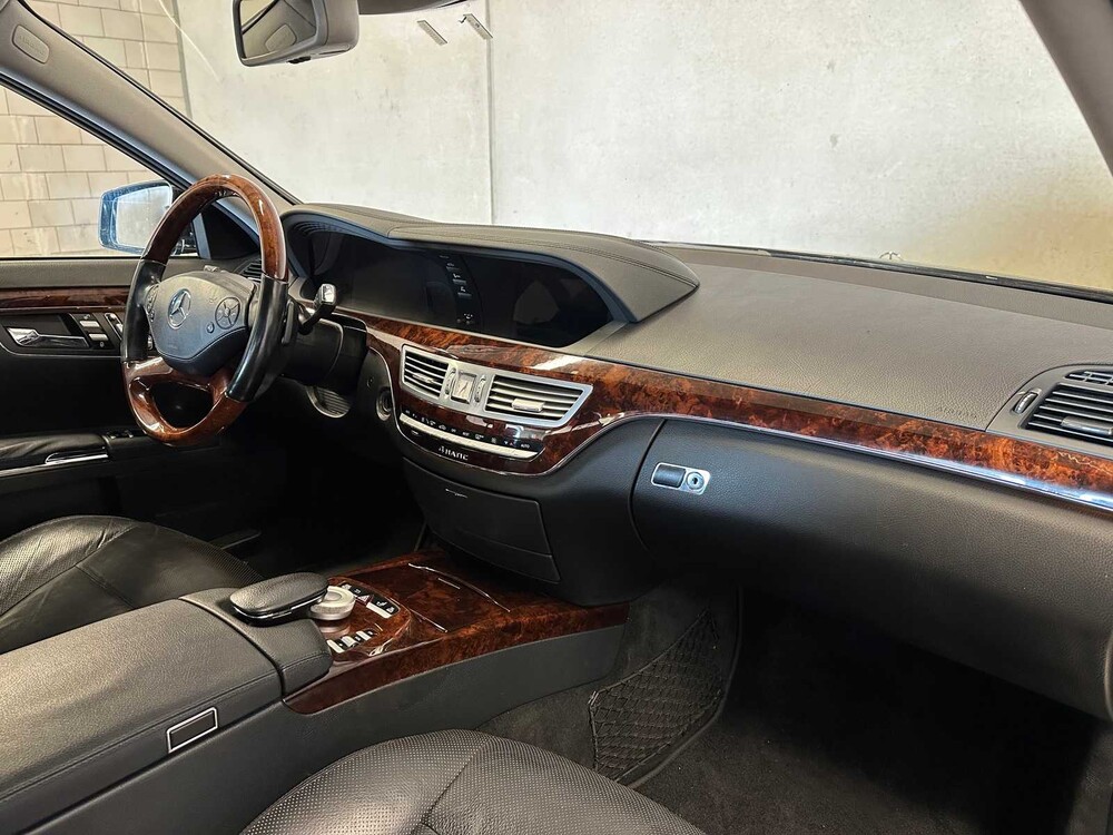 Mercedes-Benz S500 Long 4Matic 387hp 2011 S-class, T-593-ZJ