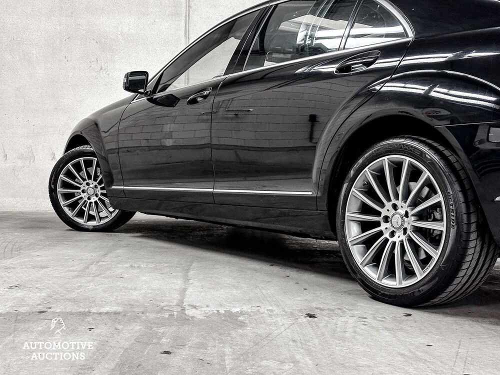 Mercedes-Benz S500 Long 4Matic 387hp 2011 S-class, T-593-ZJ