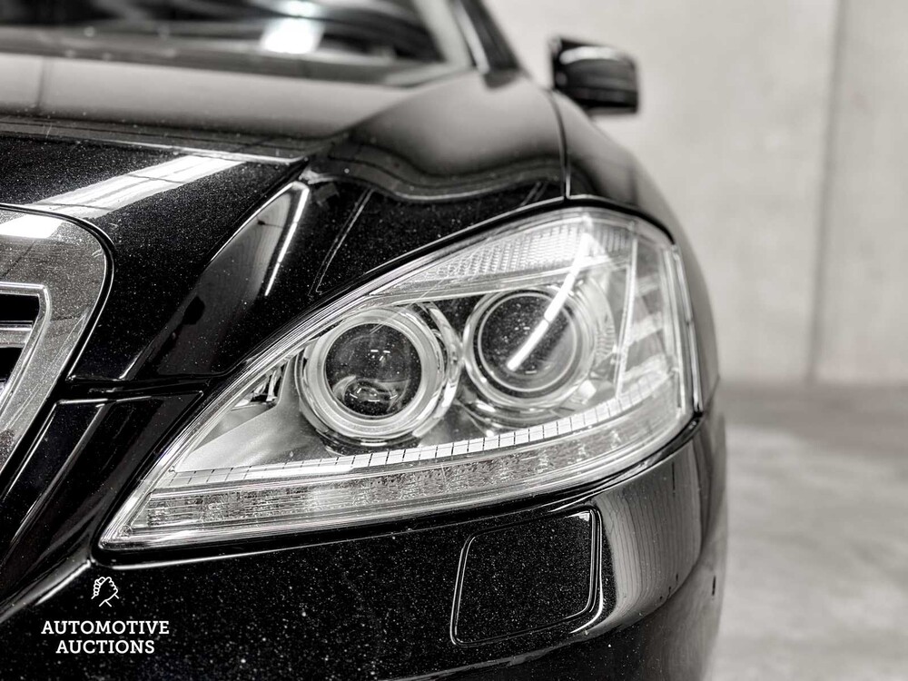 Mercedes-Benz S500 Long 4Matic 387hp 2011 S-class, T-593-ZJ