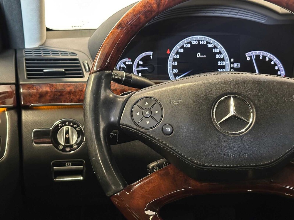 Mercedes-Benz S500 Long 4Matic 387hp 2011 S-class, T-593-ZJ