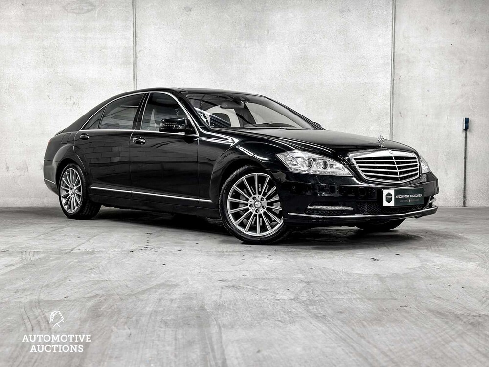 Mercedes-Benz S500 Long 4Matic 387hp 2011 S-class, T-593-ZJ