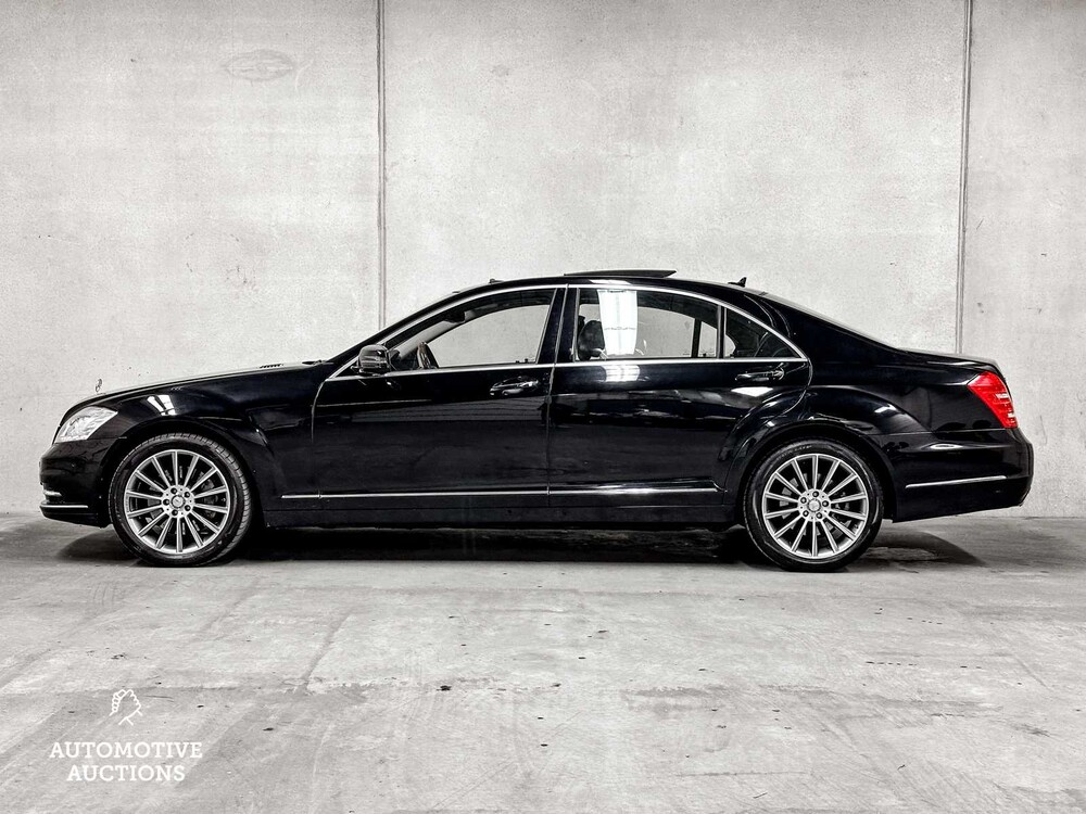 Mercedes-Benz S500 Long 4Matic 387hp 2011 S-class, T-593-ZJ