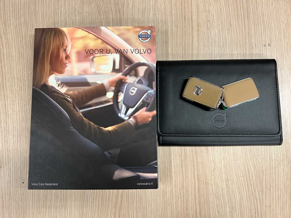 Volvo XC90 T8 Plug-In Hybrid 407hp AWD INSCRIPTION Twin Engine 2015 (ORIGINAL-NL), HK-334-J