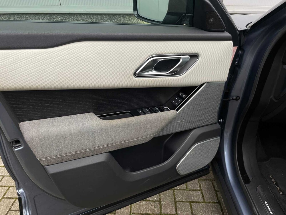 Land Rover Range Rover Velar 3.0 V6 AWD First Edition 300hp 2017 ORIG-NL, PG-821-D