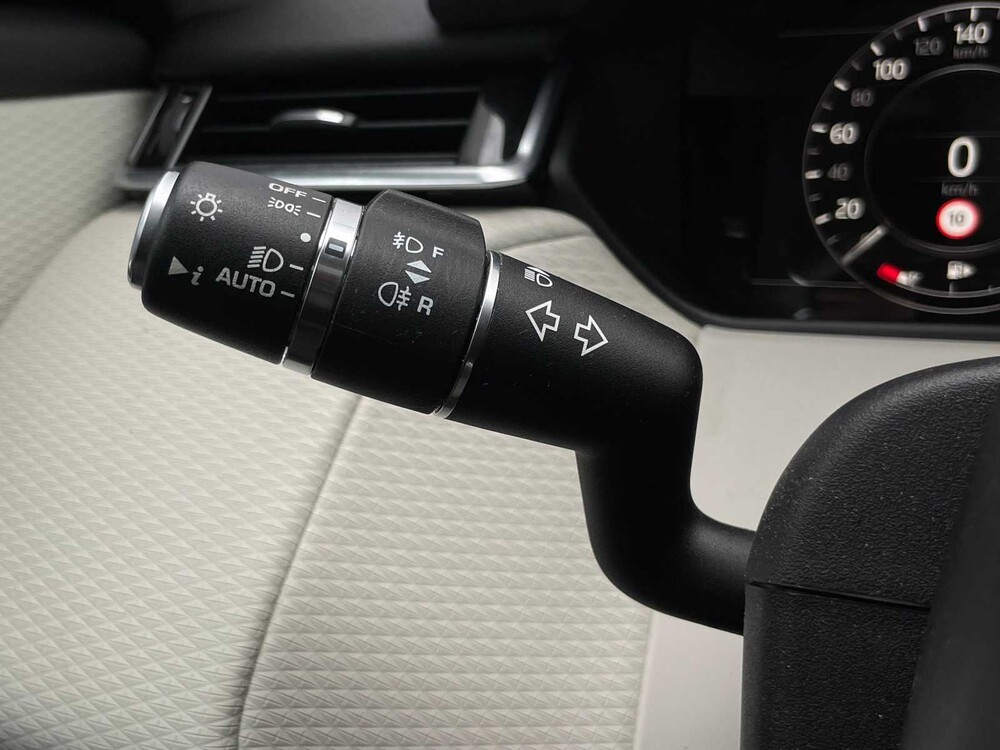 Land Rover Range Rover Velar 3.0 V6 AWD First Edition 300hp 2017 ORIG-NL, PG-821-D