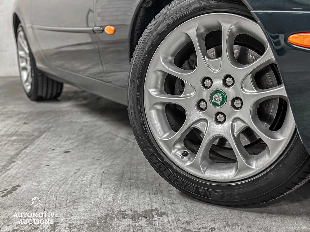 Jaguar XK8 4.0 V8 Convertible 284hp 2000, 07-XJ-GG -Youngtimer-