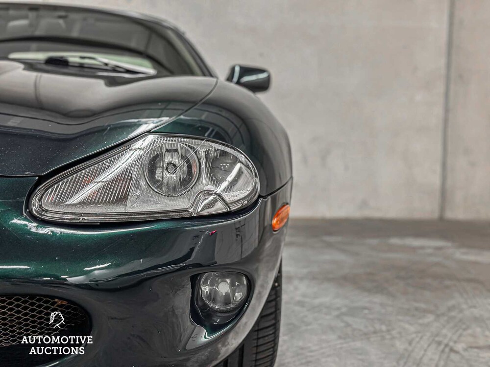 Jaguar XK8 4.0 V8 Convertible 284hp 2000, 07-XJ-GG -Youngtimer-