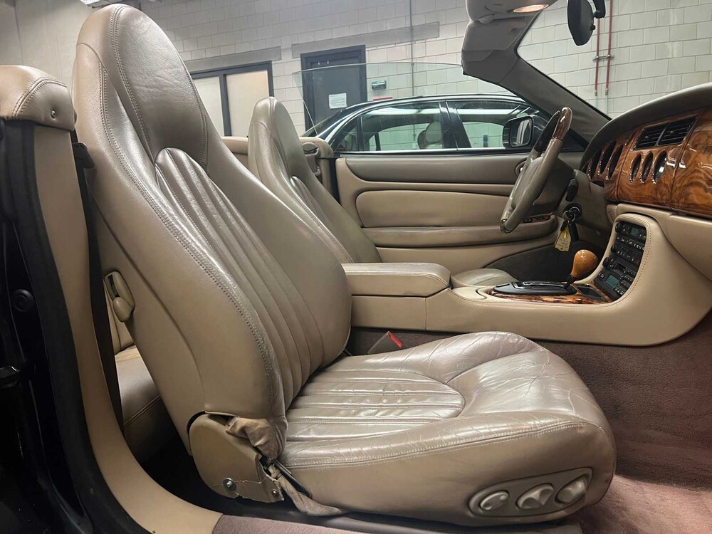 Jaguar XK8 4.0 V8 Convertible 284hp 2000, 07-XJ-GG -Youngtimer-