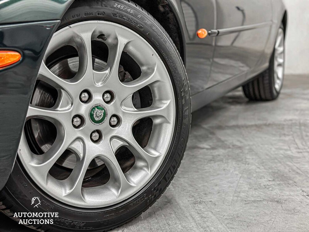 Jaguar XK8 4.0 V8 Convertible 284hp 2000, 07-XJ-GG -Youngtimer-