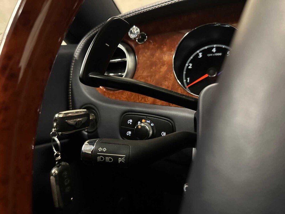 Bentley Continental GTC 6.0 W12 560hp 2006 (ORIGINAL-UK), 53-TN-HZ