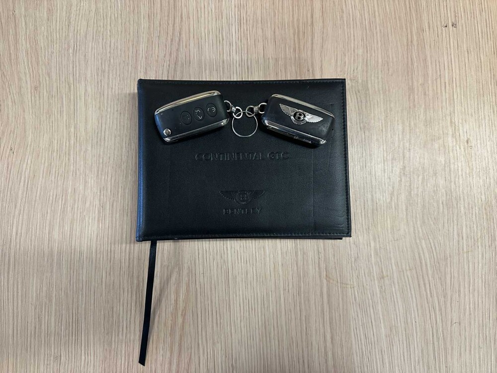 Bentley Continental GTC 6.0 W12 560hp 2006 (ORIGINAL-UK), 53-TN-HZ